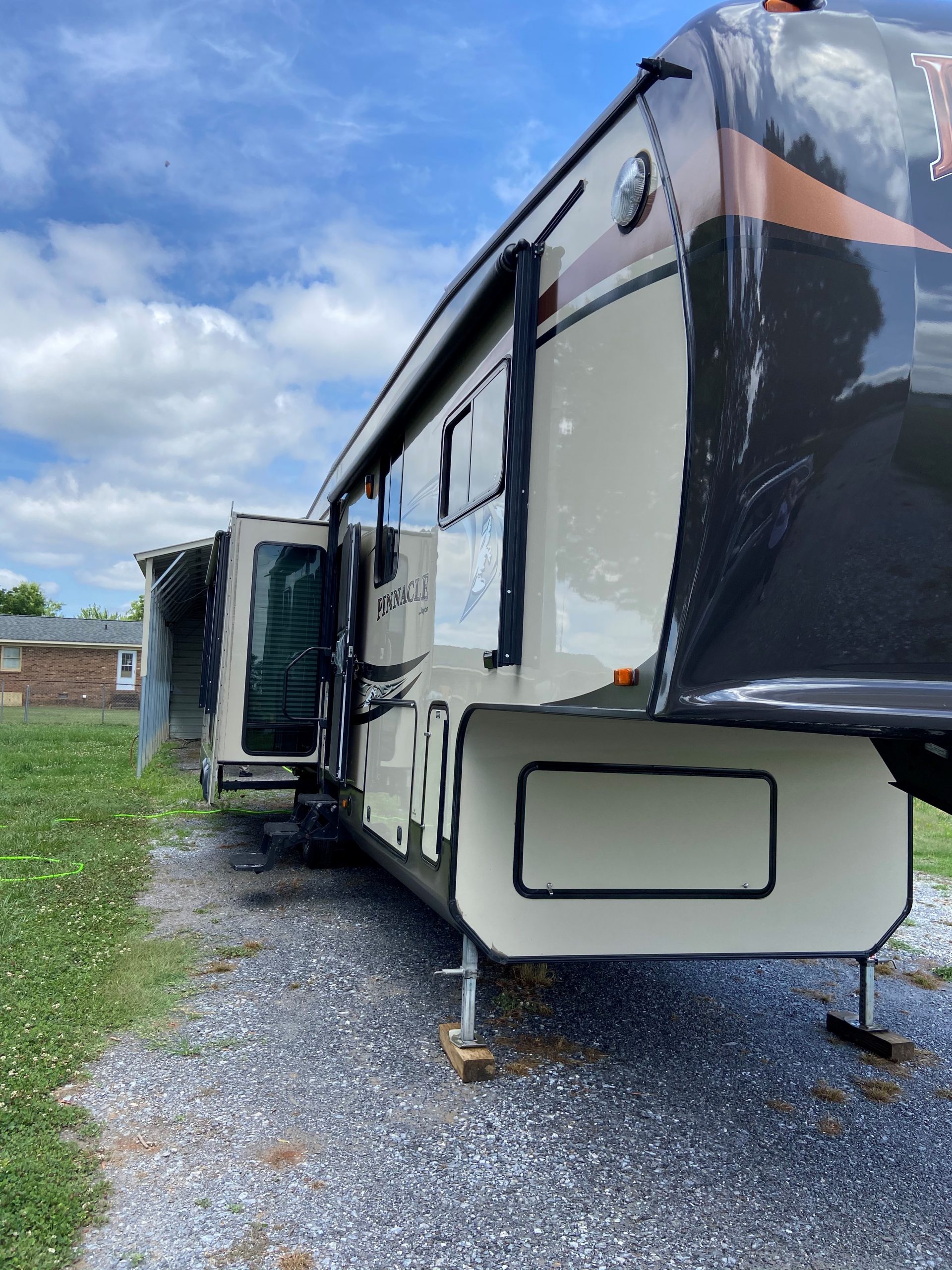 2013 Jayco Pinnacle 36REQS 36,000 Auto Seller Marketing