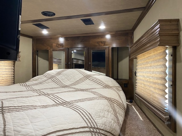 22 SB2586SGM - 8 22 SB2586SGM - 8