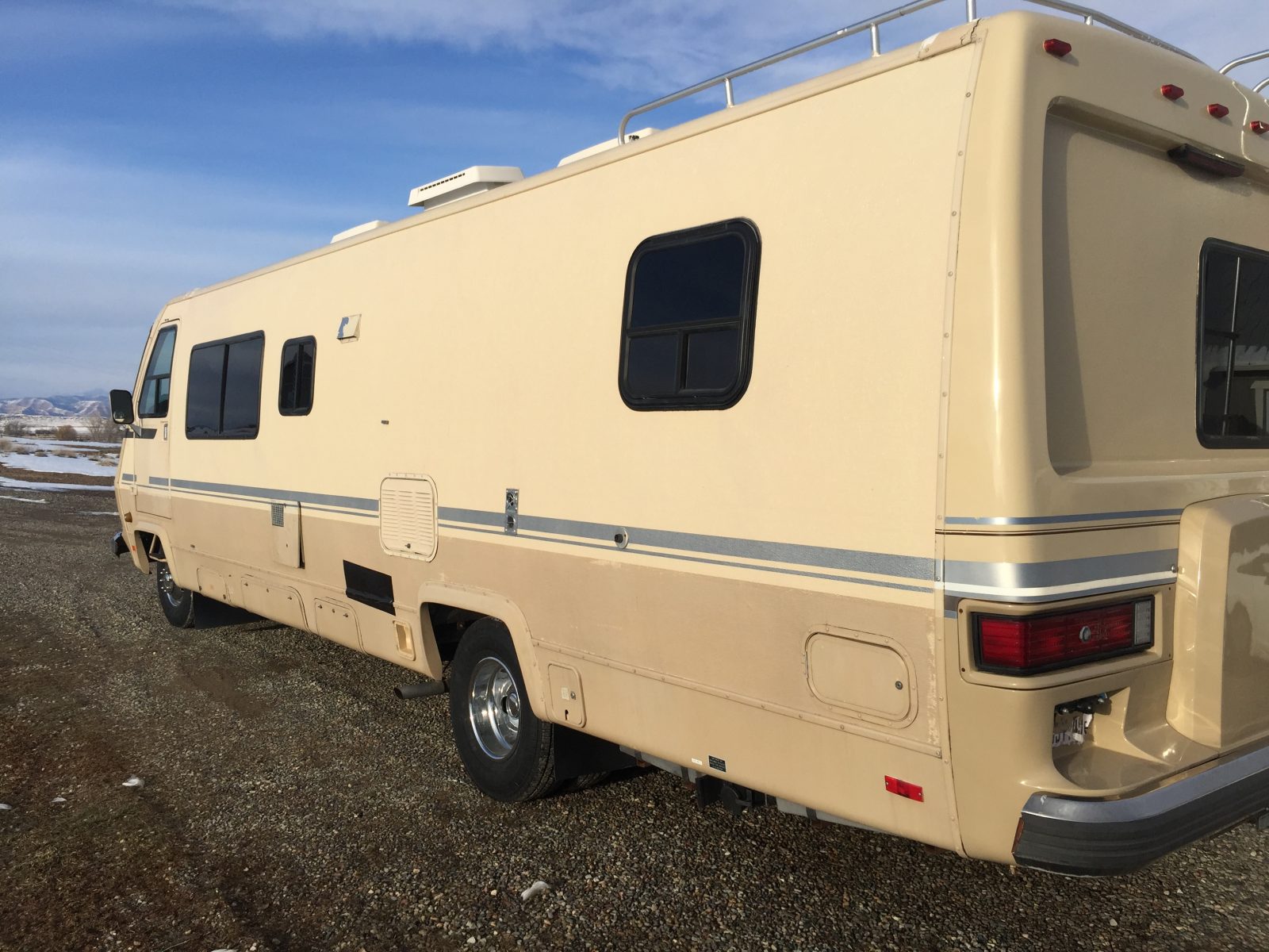1985 Pace Arrow Eleganza 11,000 *Reduced for Quick Sale* Auto