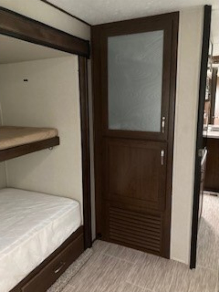 18 FRW343BIK - 5 18 FRW343BIK - 5