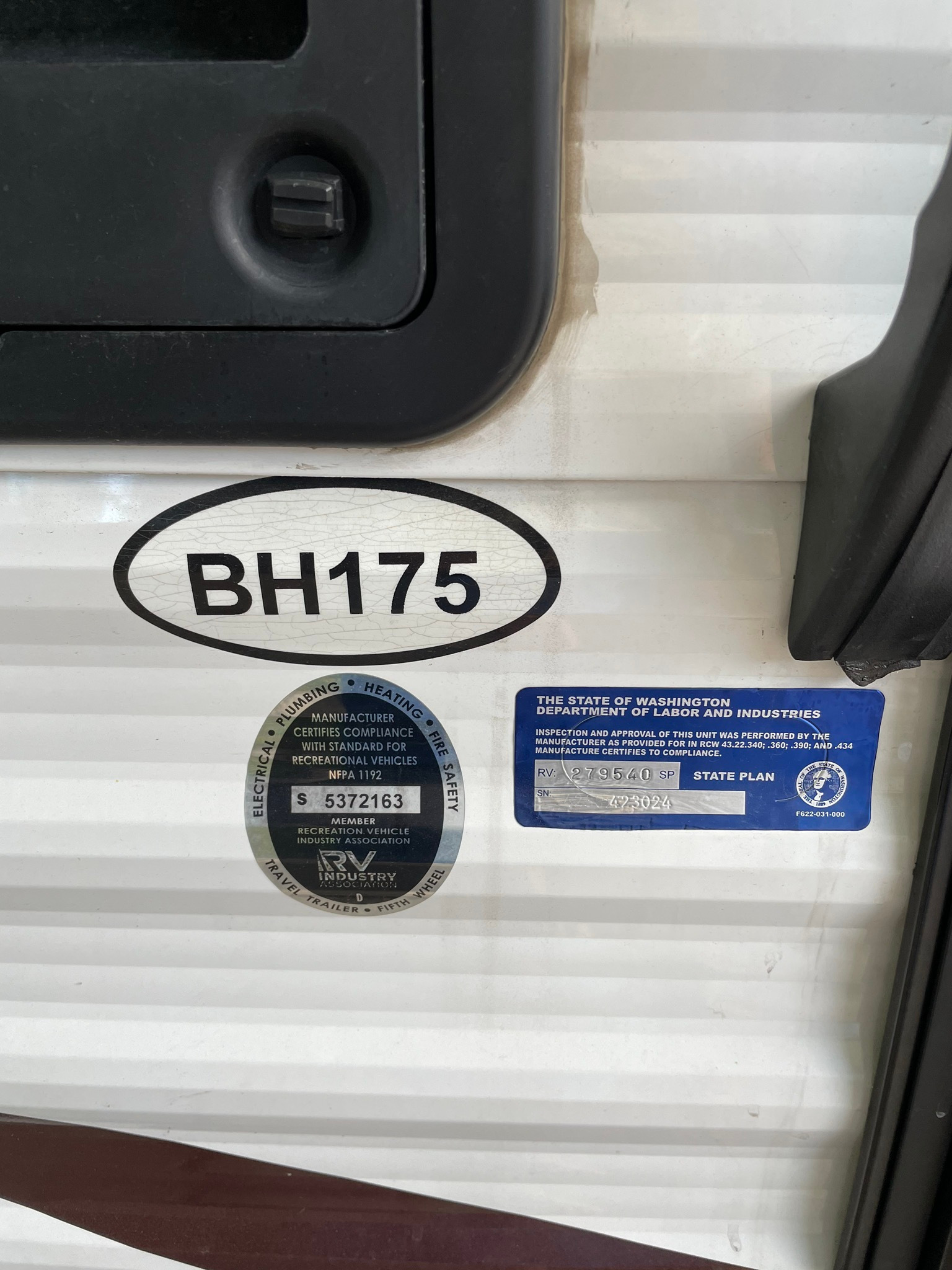 20 HPBH175 - 4 20 HPBH175 - 4