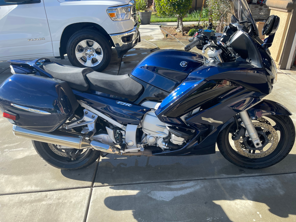 06 YFJR1300 - 4 06 YFJR1300 - 4