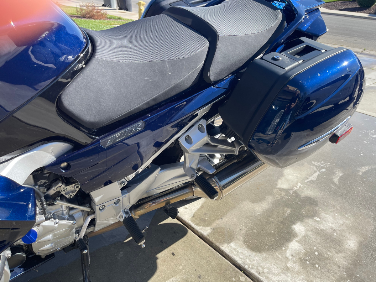06 YFJR1300 - 9 06 YFJR1300 - 9