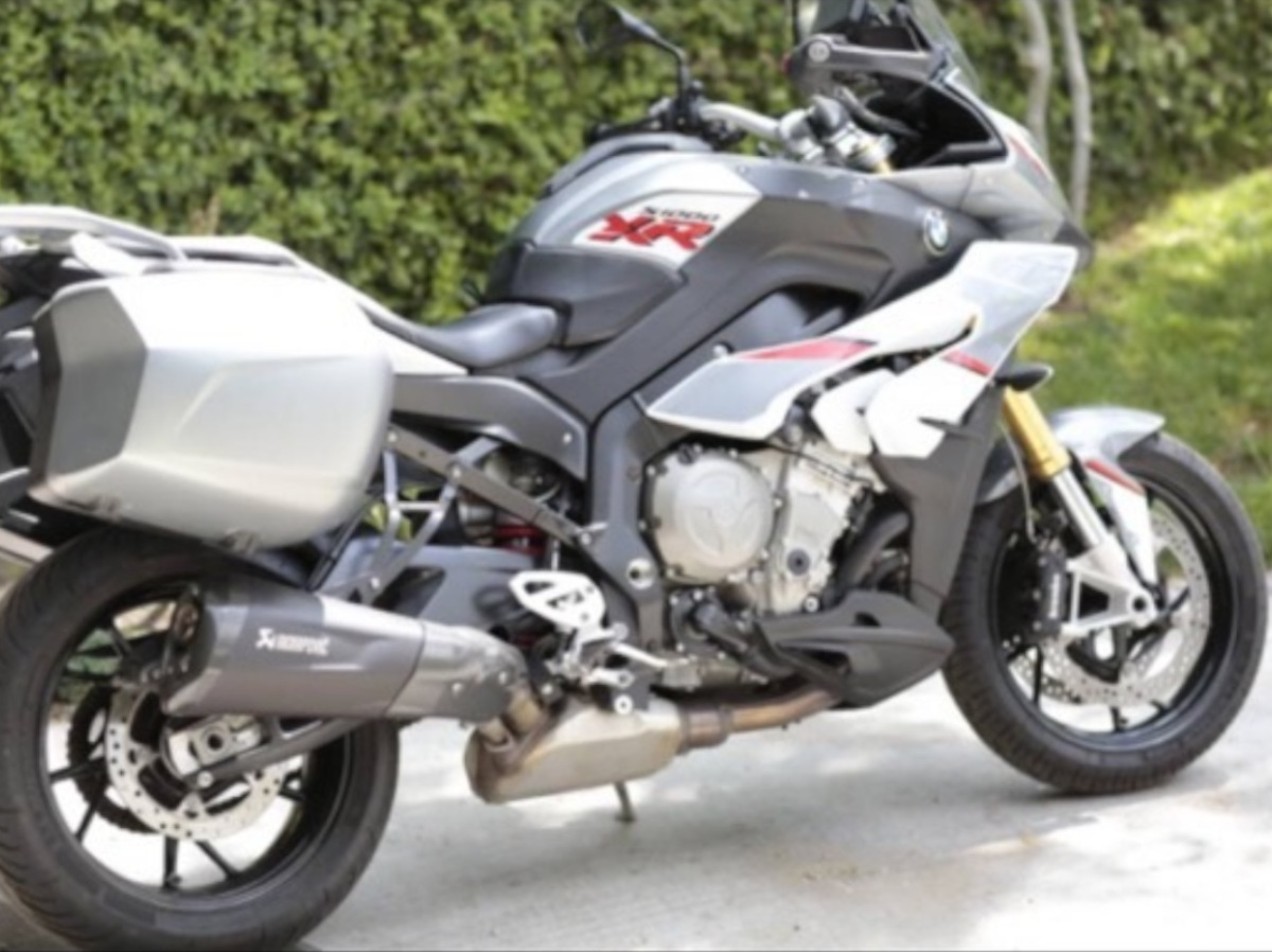16 BMWS1000XR - 3 16 BMWS1000XR - 3