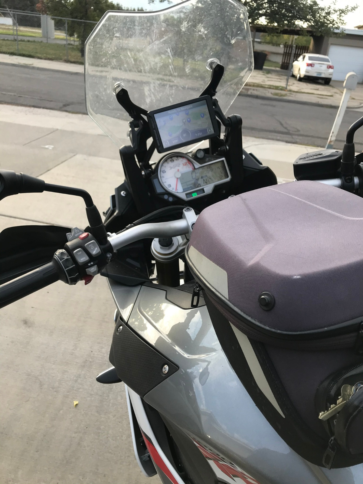 16 BMWS1000XR - 5 16 BMWS1000XR - 5
