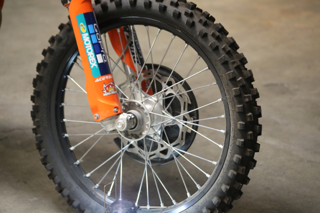 17 KTM250SXF - 13 17 KTM250SXF - 13