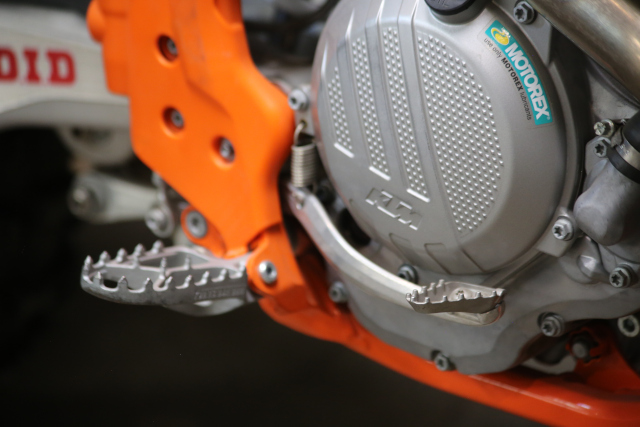 17 KTM250SXF - 17 17 KTM250SXF - 17