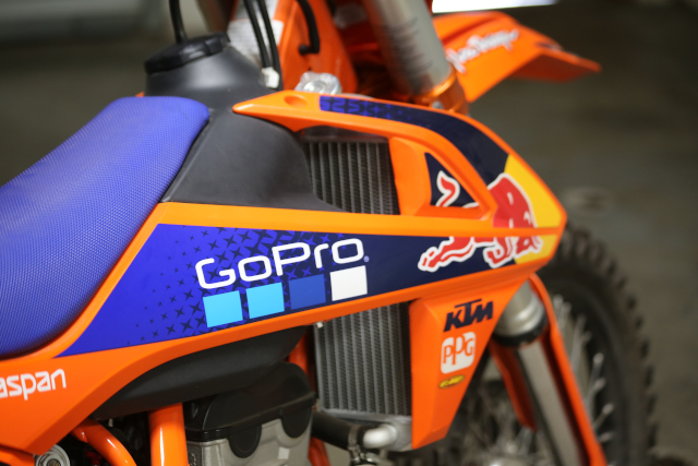 17 KTM250SXF - 3 17 KTM250SXF - 3