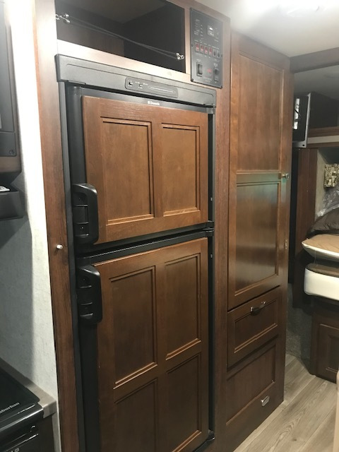 17 FRS2400MBS - 11 17 FRS2400MBS - 11