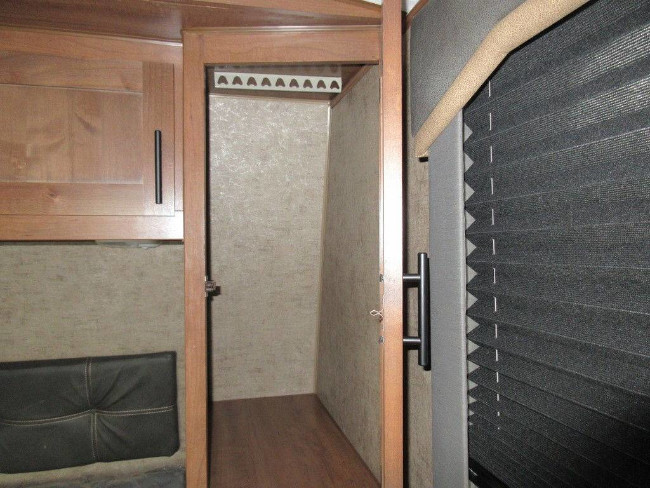 22 ORVTR25RDS - 17 22 ORVTR25RDS - 17