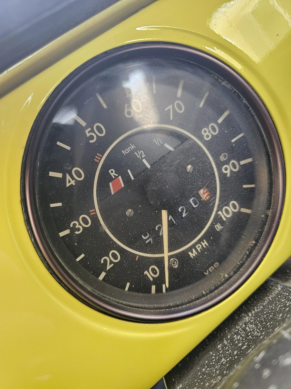 73 VWTy3 - 9 73 VWTy3 - 9