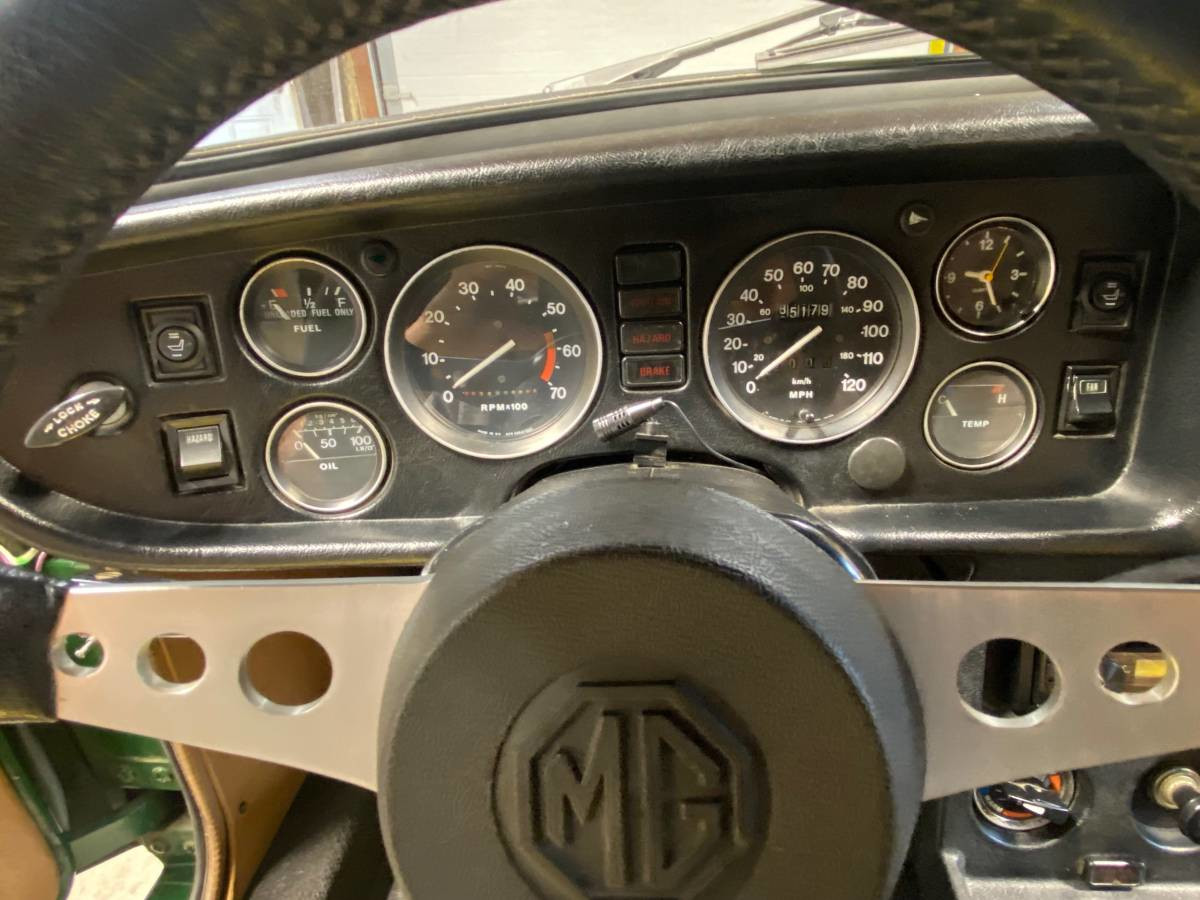 79 MGBg - 10 79 MGBg - 10