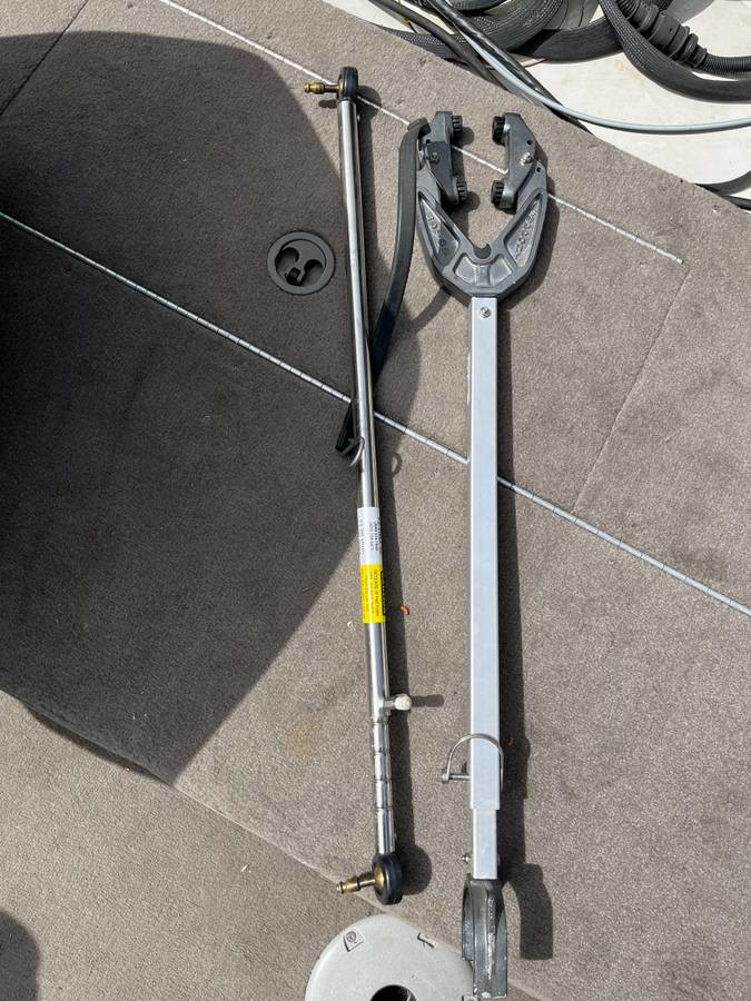08 C1800M - 23