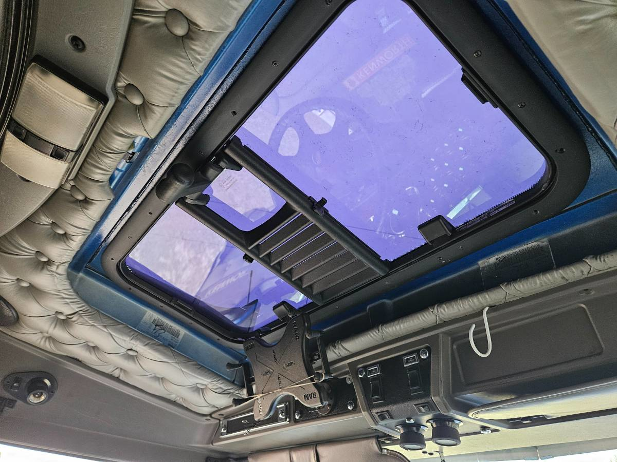 06 KW900Lb - 10