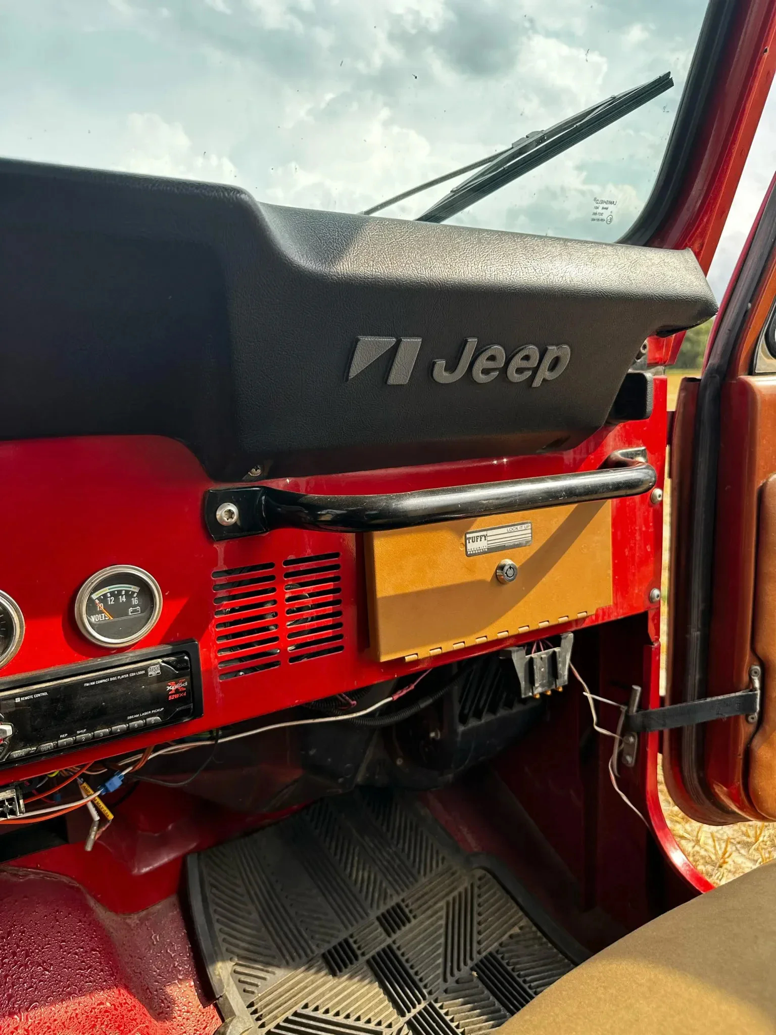 84 JCJ7r - 8