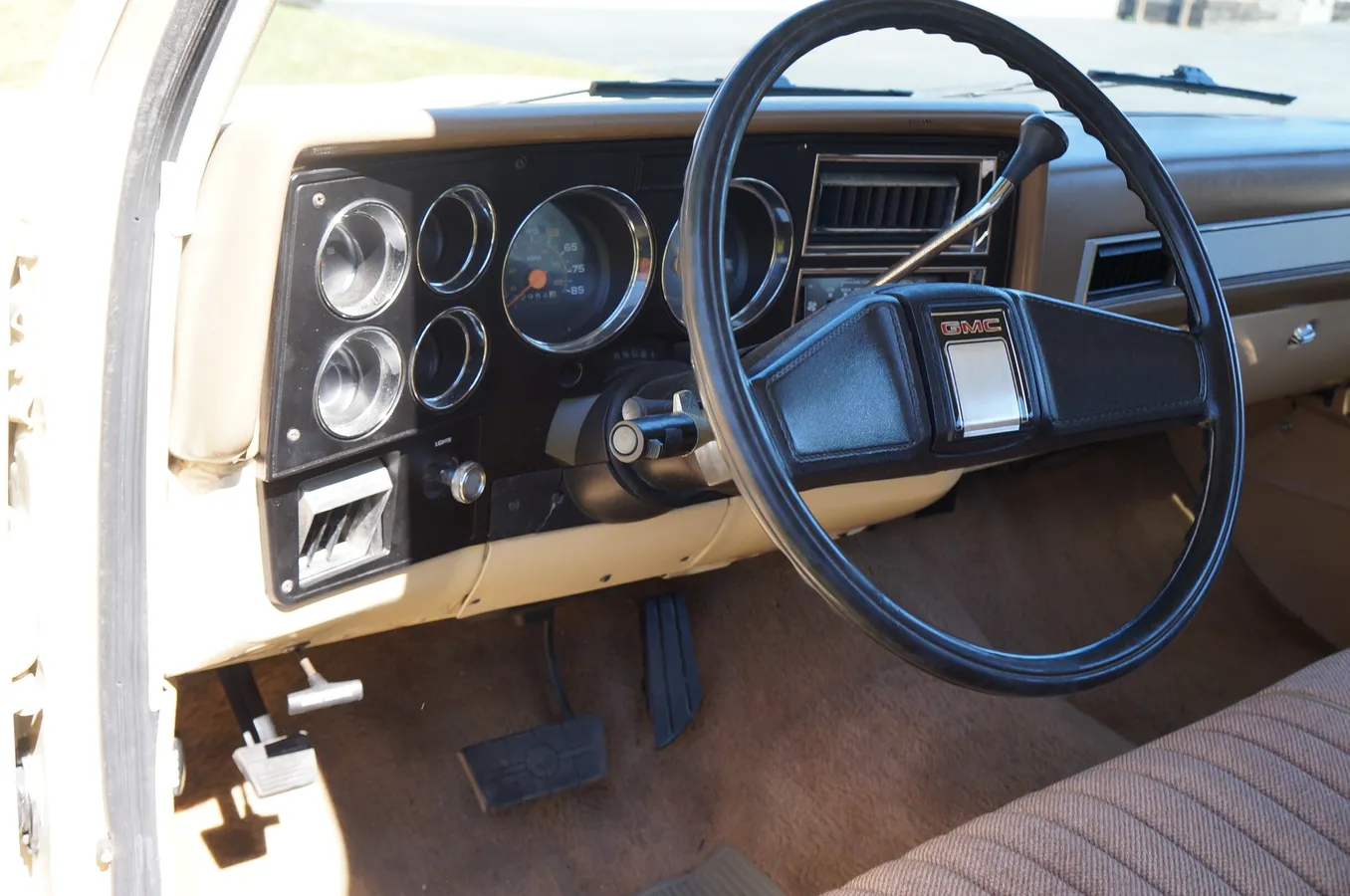86 GMCC3500CCDt - 11